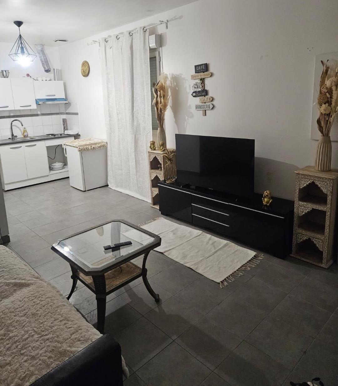 A 2 Arret De Paris Appartement Pierrefitte-sur-Seine